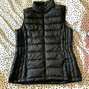 32 Degrees Medium Black Light Weight Vest
